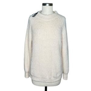 CALLAHAN Cream Knit Dee Crewneck Fuzzy Pullover Sweater Jumper Size‎ Medium NWT